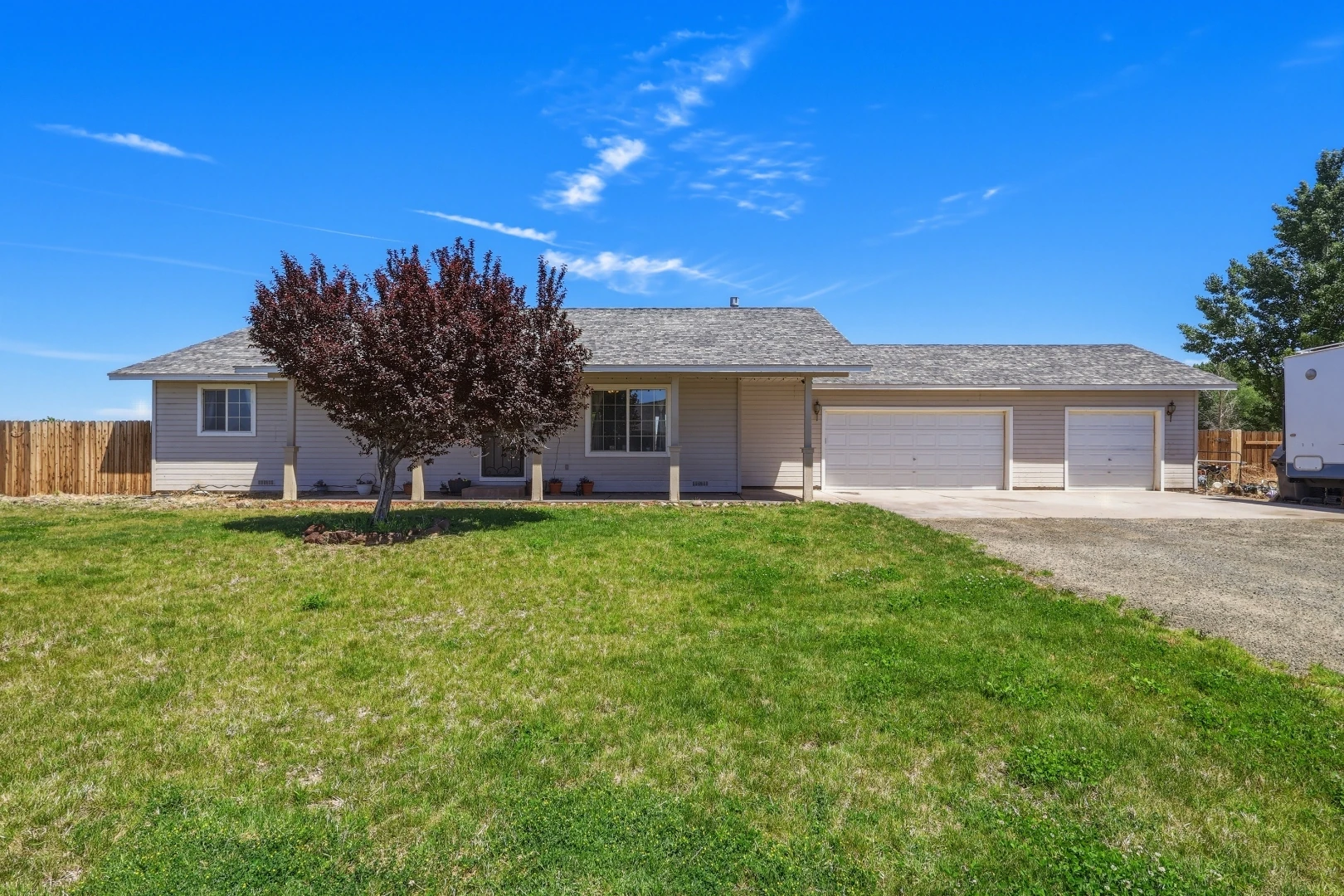 4320 Falcon Dr, Fallon NV — single-story 4-bedroom home with 3-car garage on a 1-acre lot